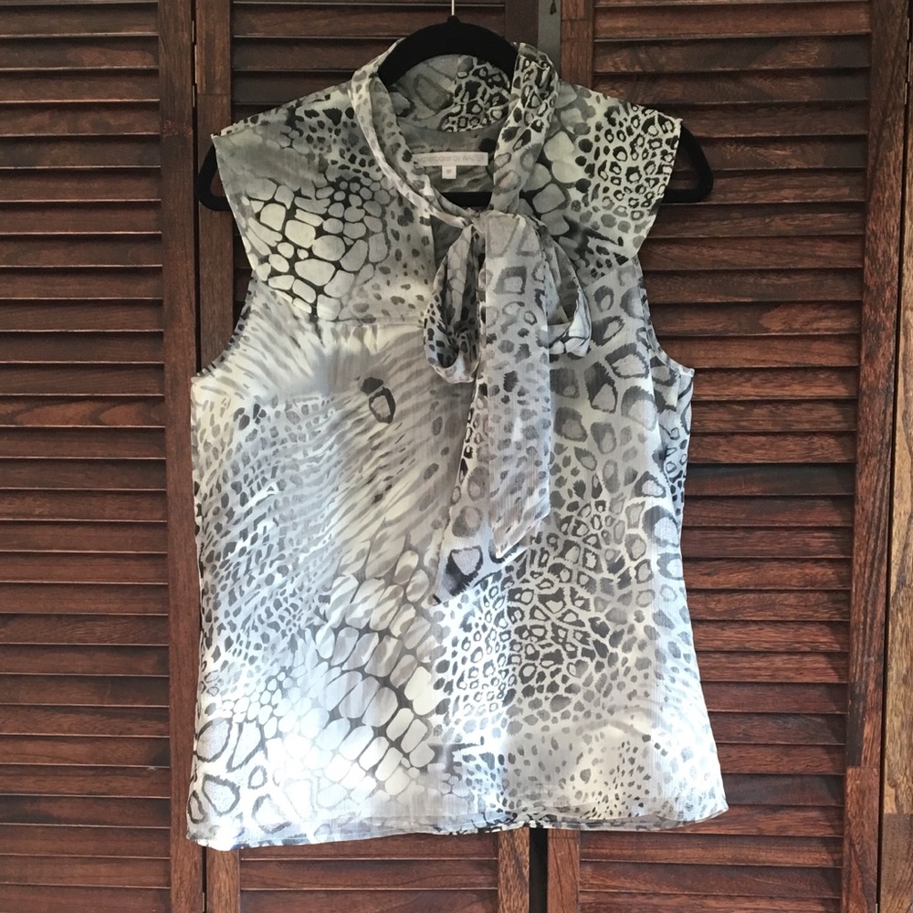 walterbaker by Walter printed sleeveless blouse.